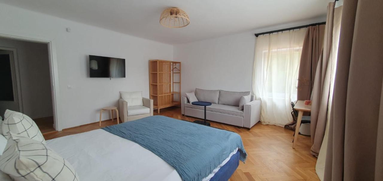 The Pines Serviced Appartamento Braşov